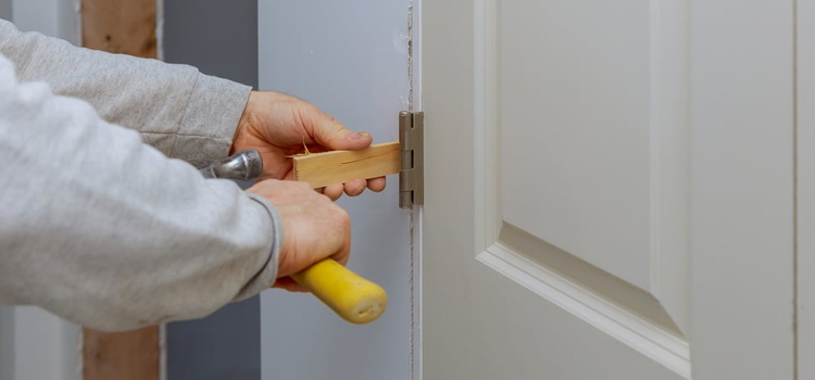 fiberglass entry door repair in Lemoore Station