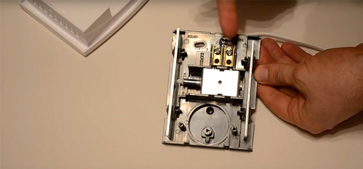 fix door bell in Lemoore Station